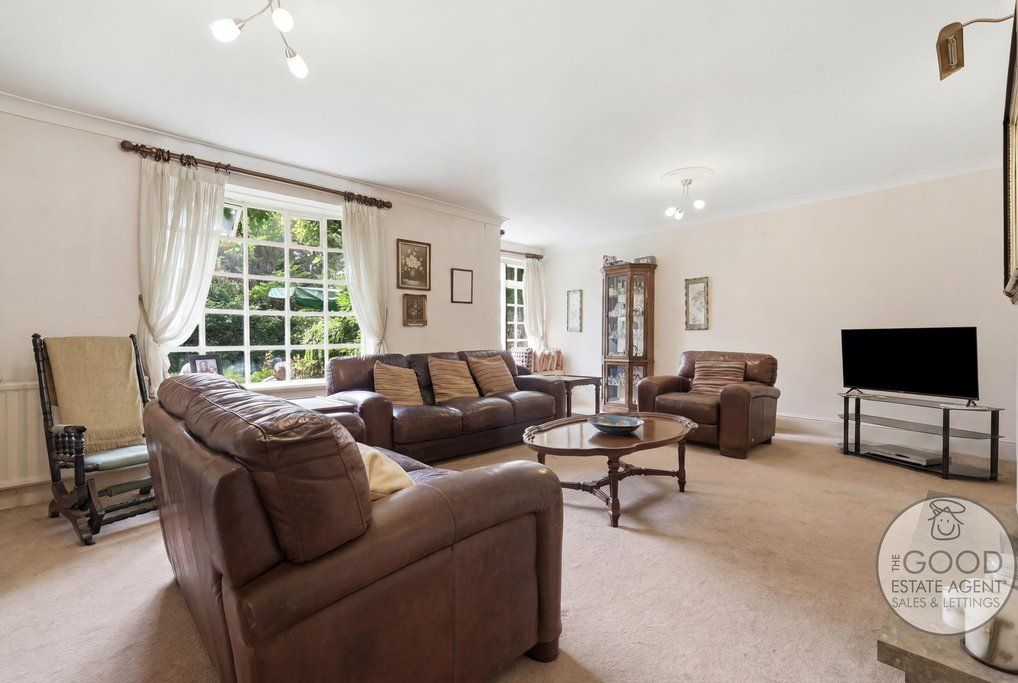 Property photo 2 of 16