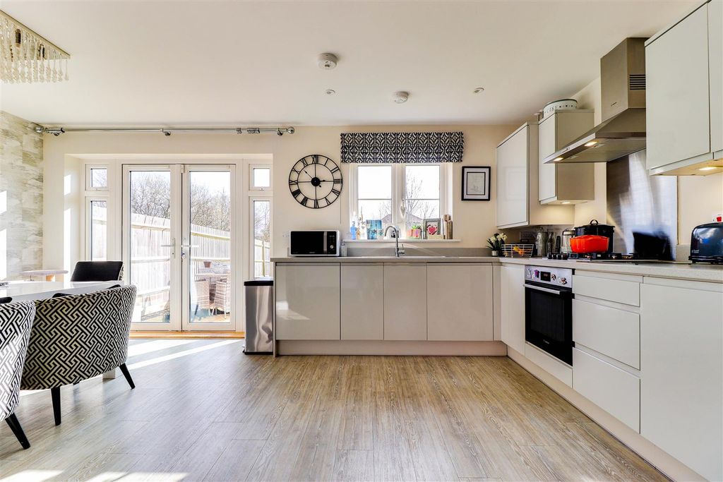 Property photo 3 of 26 16. Open Plan Reception Kitchen.Jpg