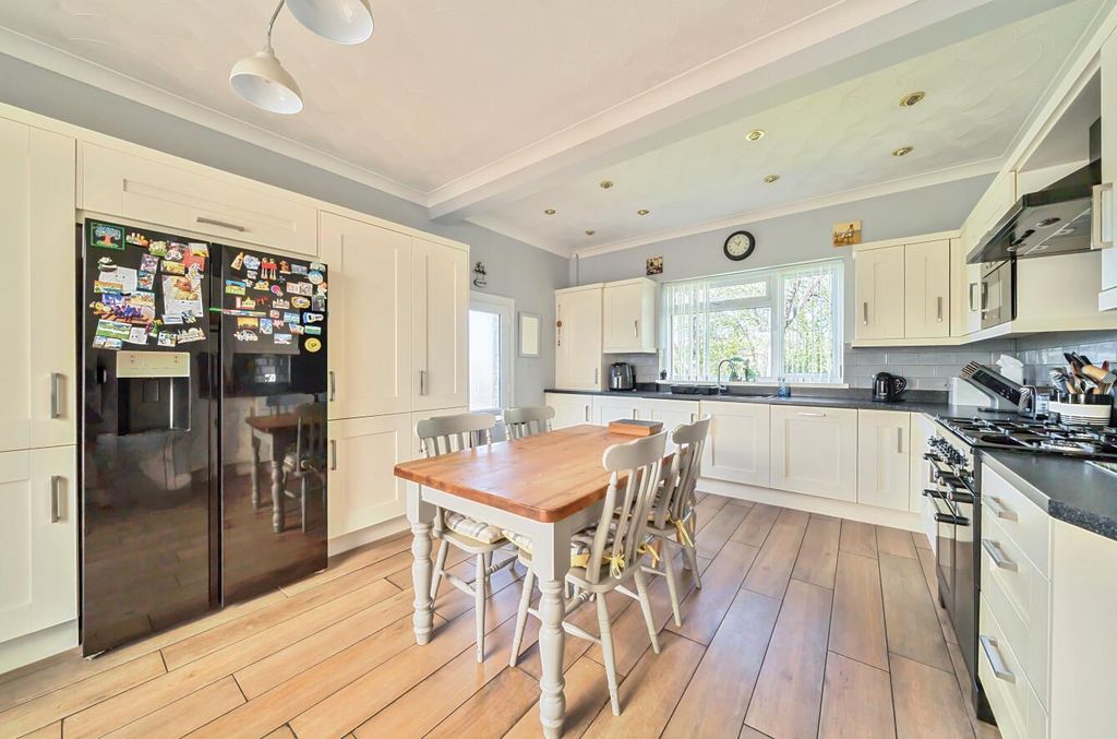 Property photo 2 of 24 9-681A0103Add74-1286516-Arw-9-1.Jpg