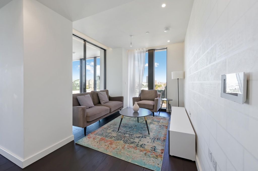 Property photo 3 of 25