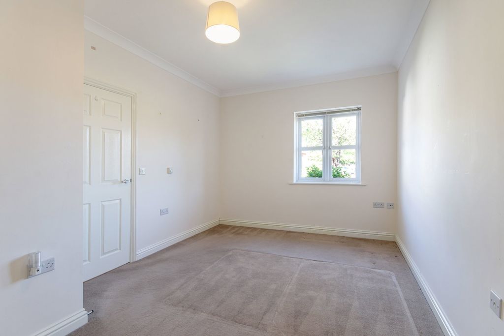 Additional image 6 of 2 bed semi-detached bungalow for saleBrickfield Farm Close, Longfield DA3
