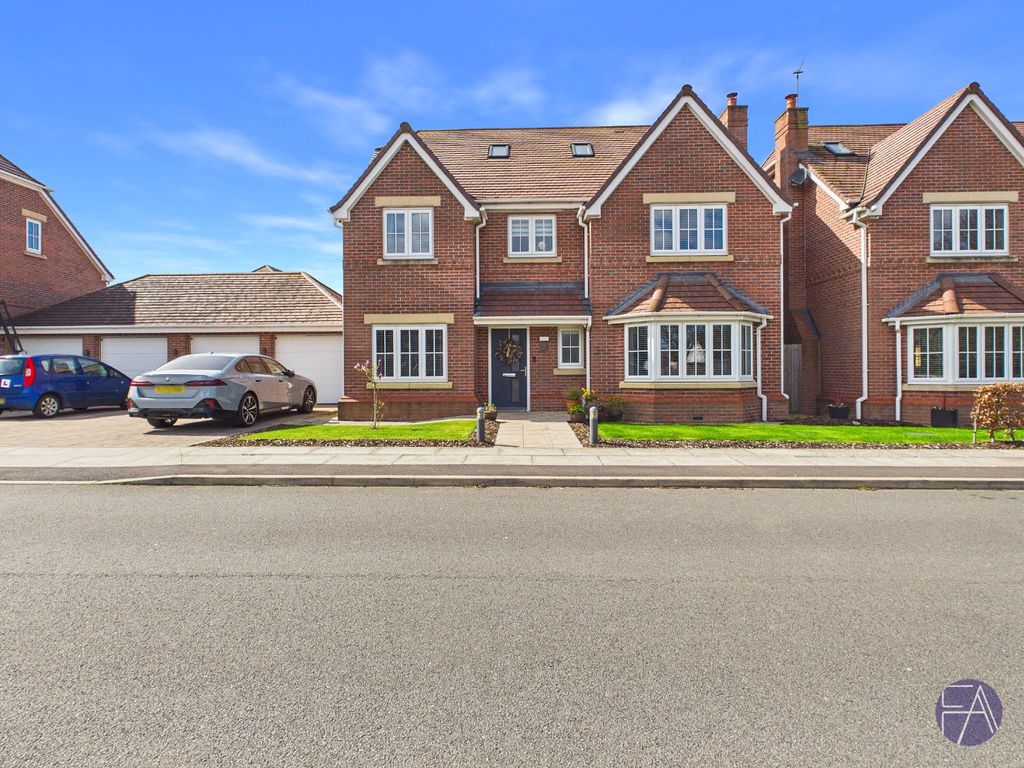 Property photo 1 of 38 5064713