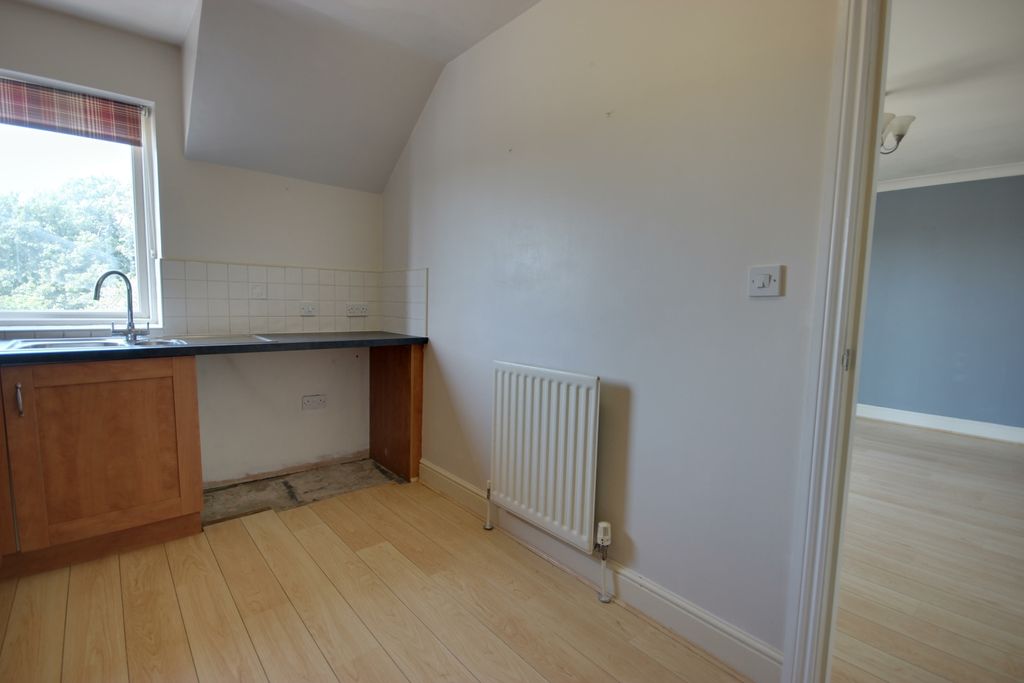 Property photo 3 of 14 1 Kit B