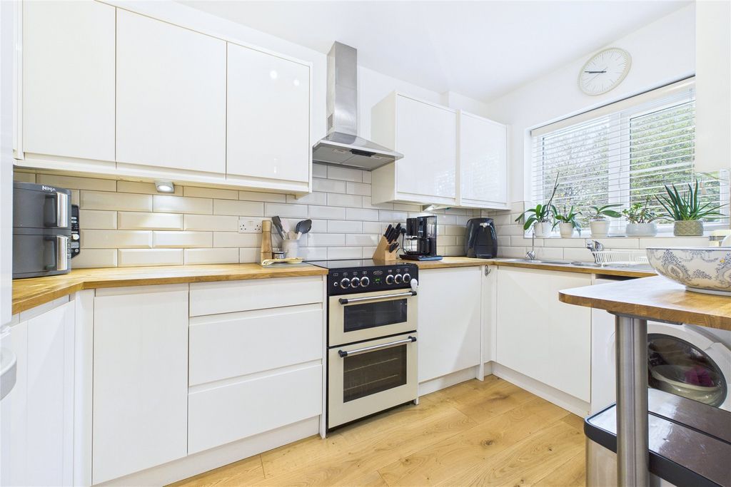 Property photo 2 of 20 Picture No. 07