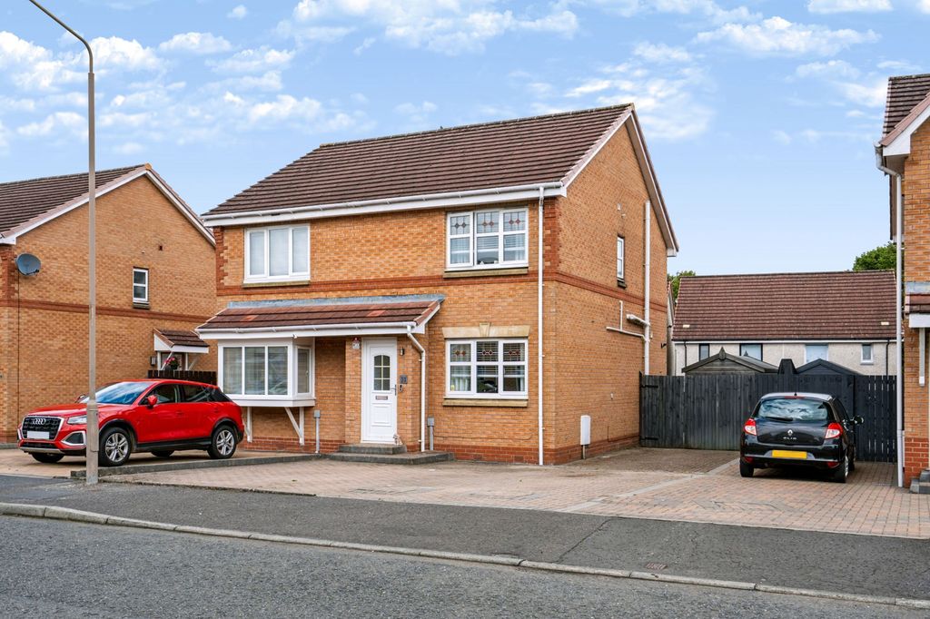 Property photo 1 of 30