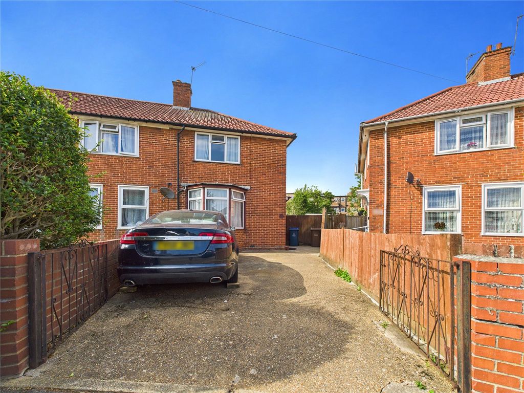 Property photo 2 of 14 Picture No. 15