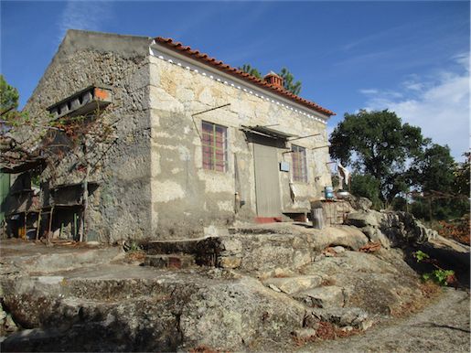 Property photo 1 of 32
