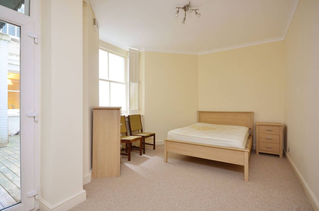 Property photo 3 of 7