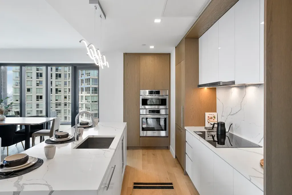 Property photo 3 of 25