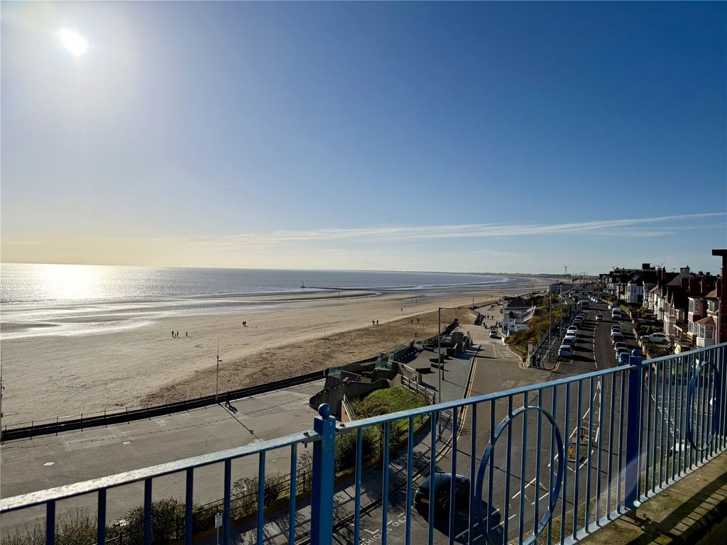 Additional image 13 of 3 bed flat for saleSouth Marine Drive, Bridlington, East Yorkshire YO15