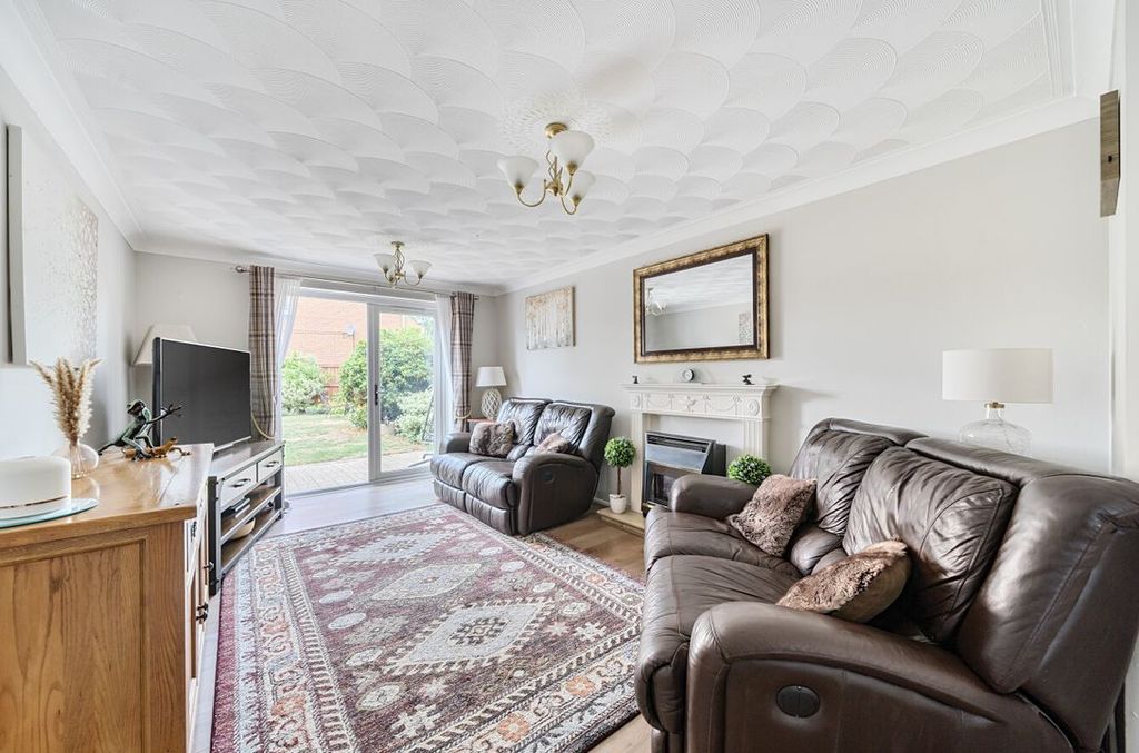 Property photo 2 of 19 1329653116887A1Ae5d482