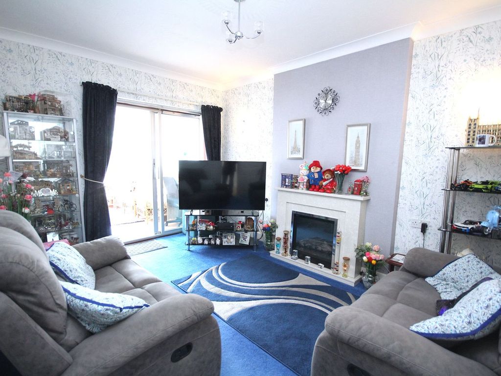 Property photo 3 of 30