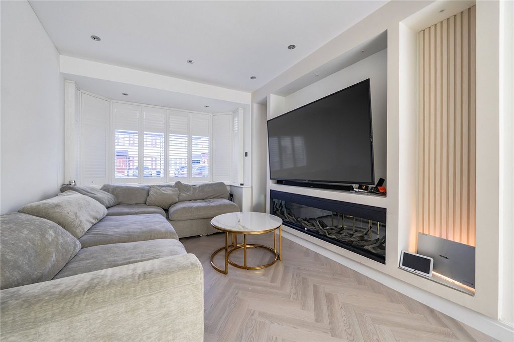 Property photo 3 of 18 Picture No. 09