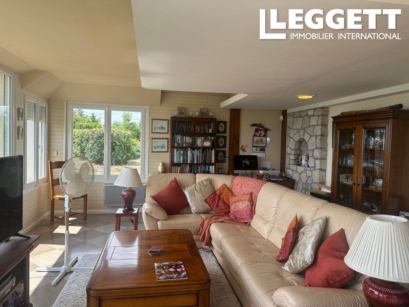 Property photo 3 of 10