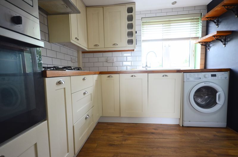 Property photo 3 of 14 Photo 8