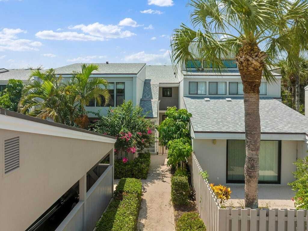 Property photo 1 of 31