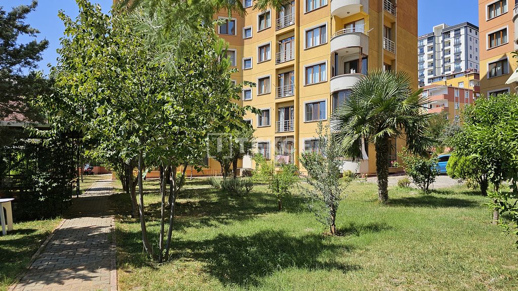 Property photo 3 of 35