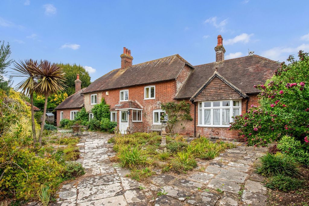 Property photo 1 of 35