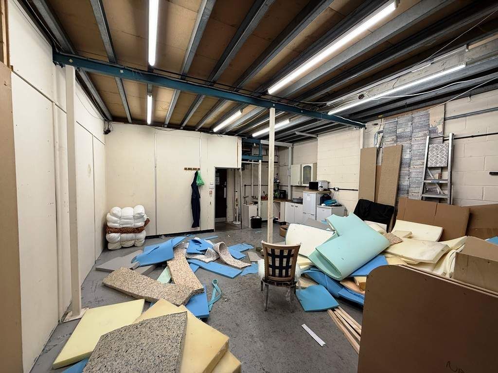 Property photo 3 of 7