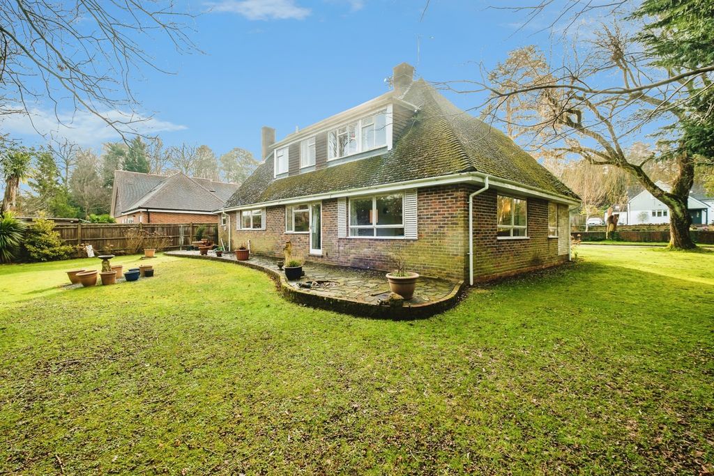 Property photo 1 of 26 Pbox-Img.Jpg