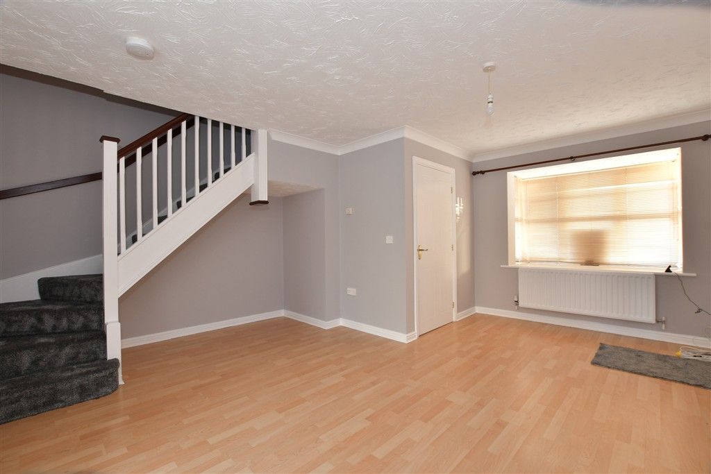 Property photo 2 of 6 Lounge