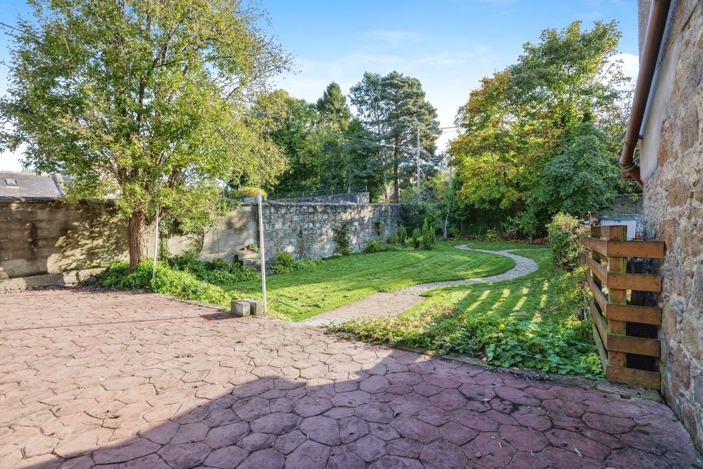 Property photo 3 of 23 Rear Garden