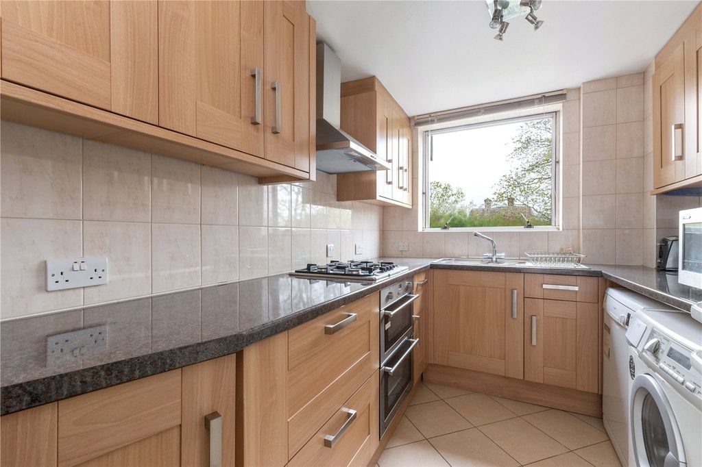 Property photo 2 of 9 Picture No. 04