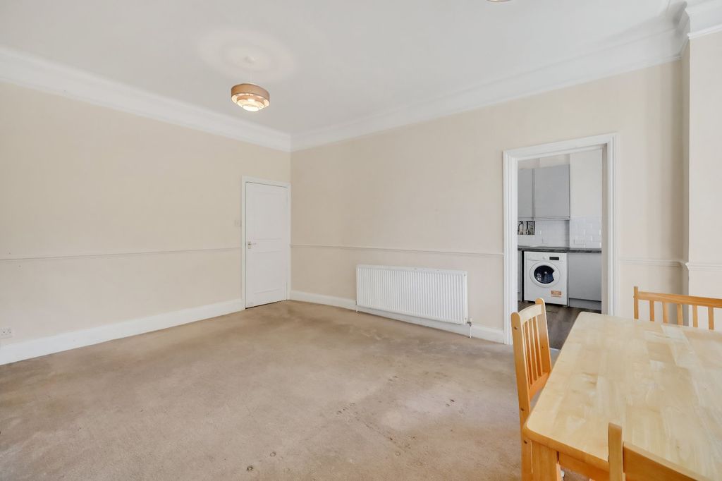 Property photo 3 of 11 Picture No. 33