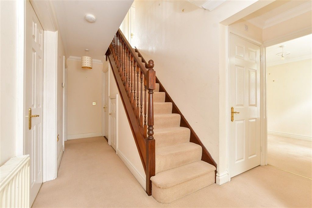 Property photo 3 of 16 Hallway
