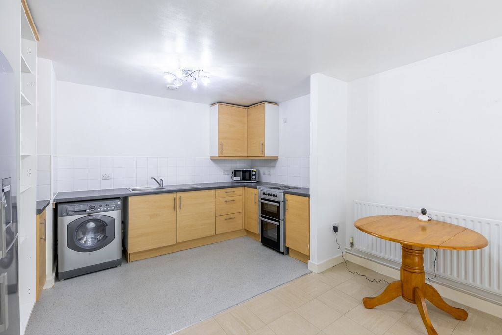 Property photo 3 of 13 Picture 3