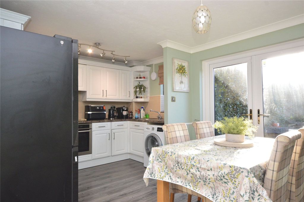 Property photo 3 of 13 Picture No. 12