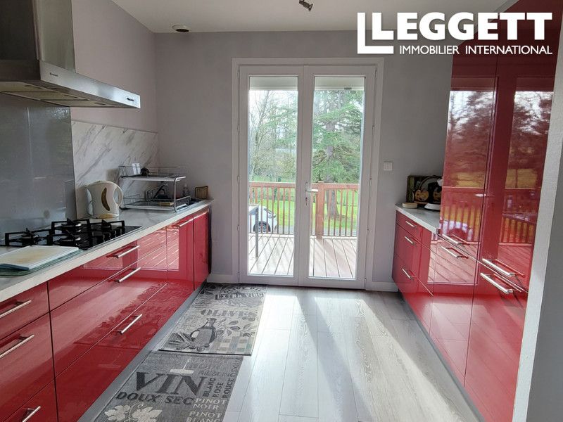 Property photo 2 of 10