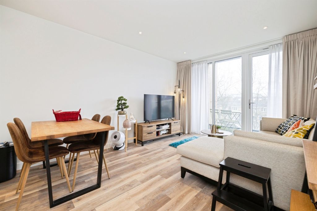 Property photo 3 of 23