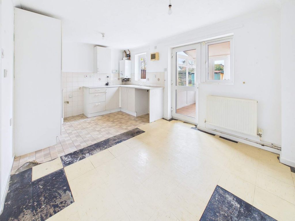 Property photo 3 of 13 Dining Area
