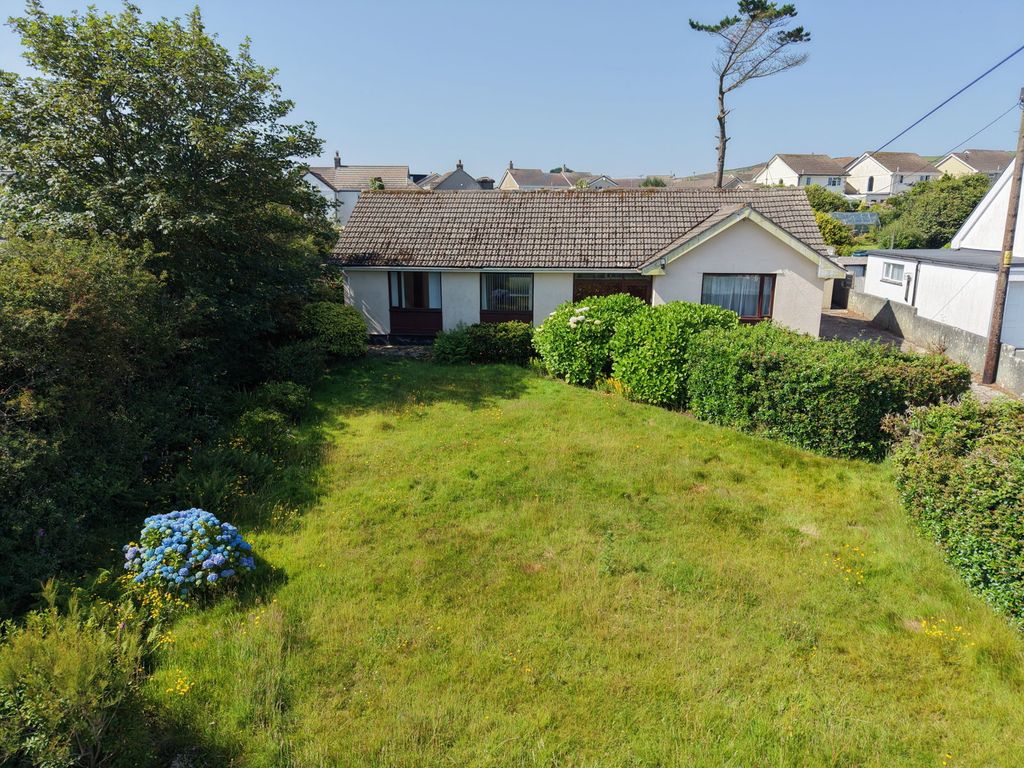 Property photo 2 of 22