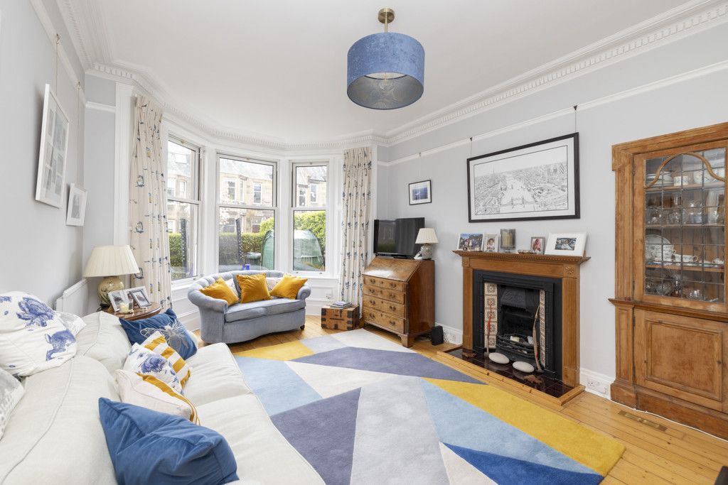 Property photo 2 of 25