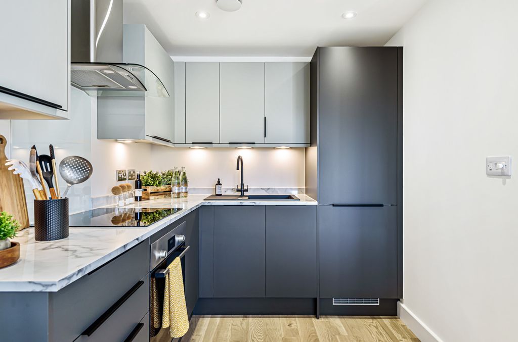 Property photo 1 of 7 Bedroom 1