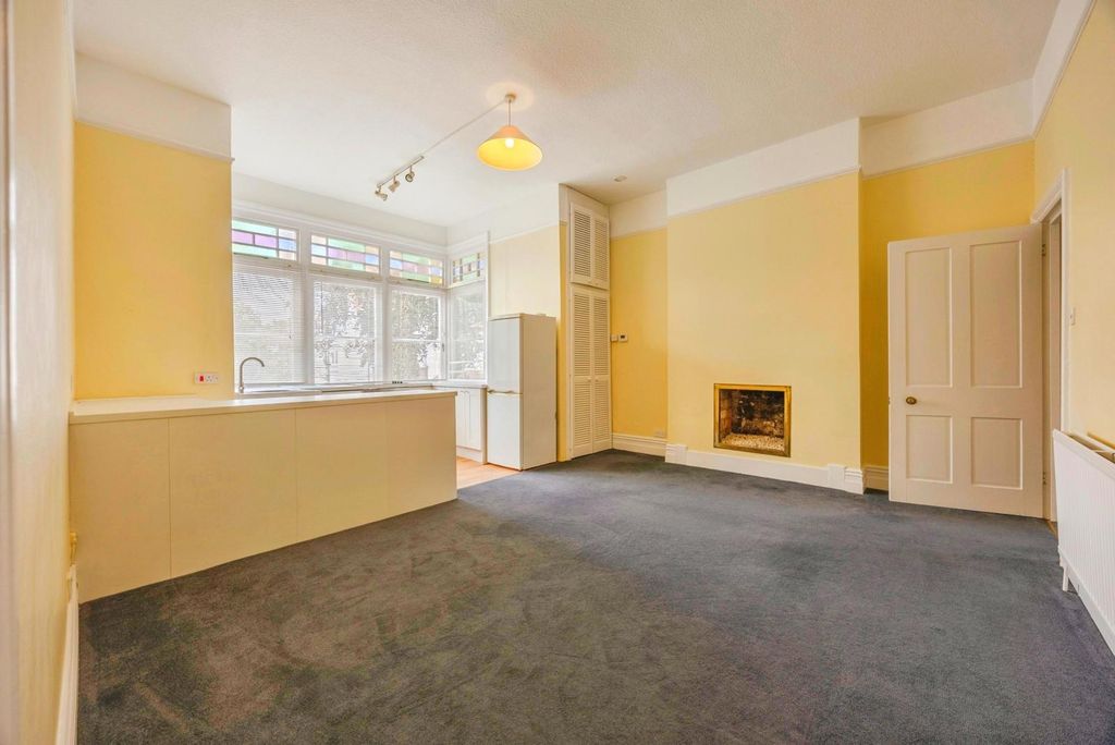 Property photo 2 of 6 Pbox-Img.Jpg