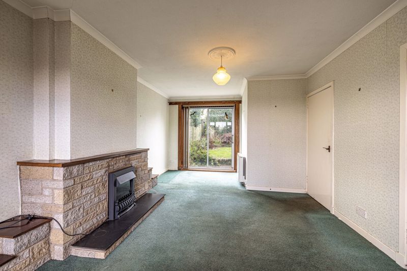 Property photo 3 of 17 Sitting Room