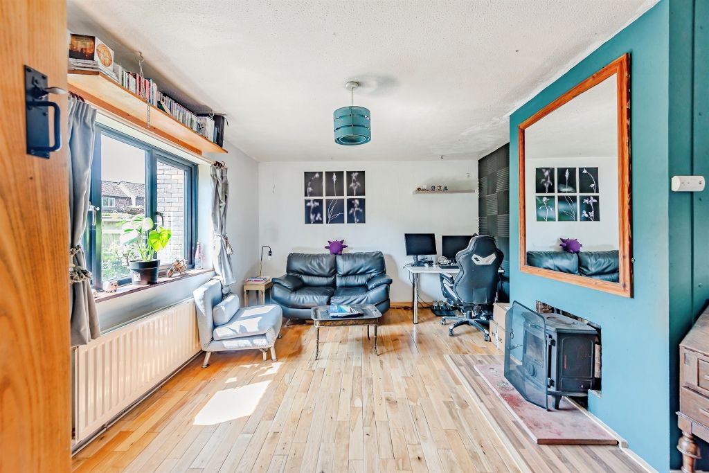 Property photo 2 of 12