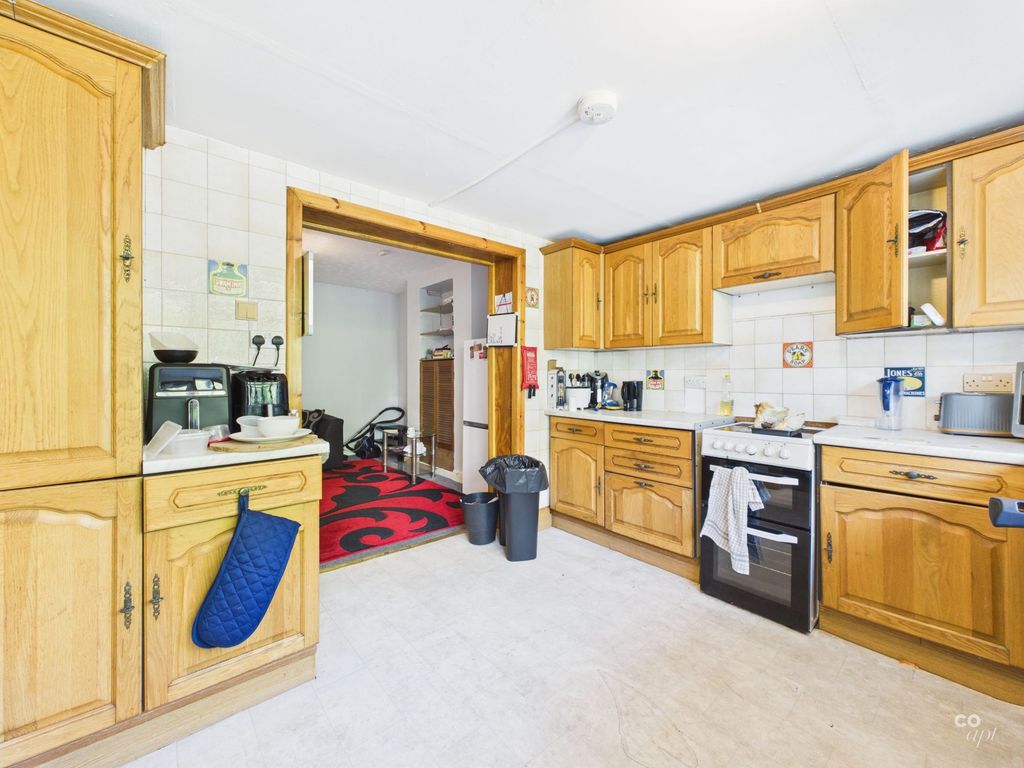 Property photo 3 of 15