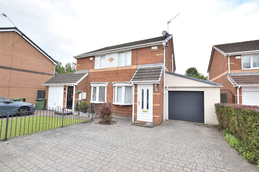 Property photo 1 of 10 External