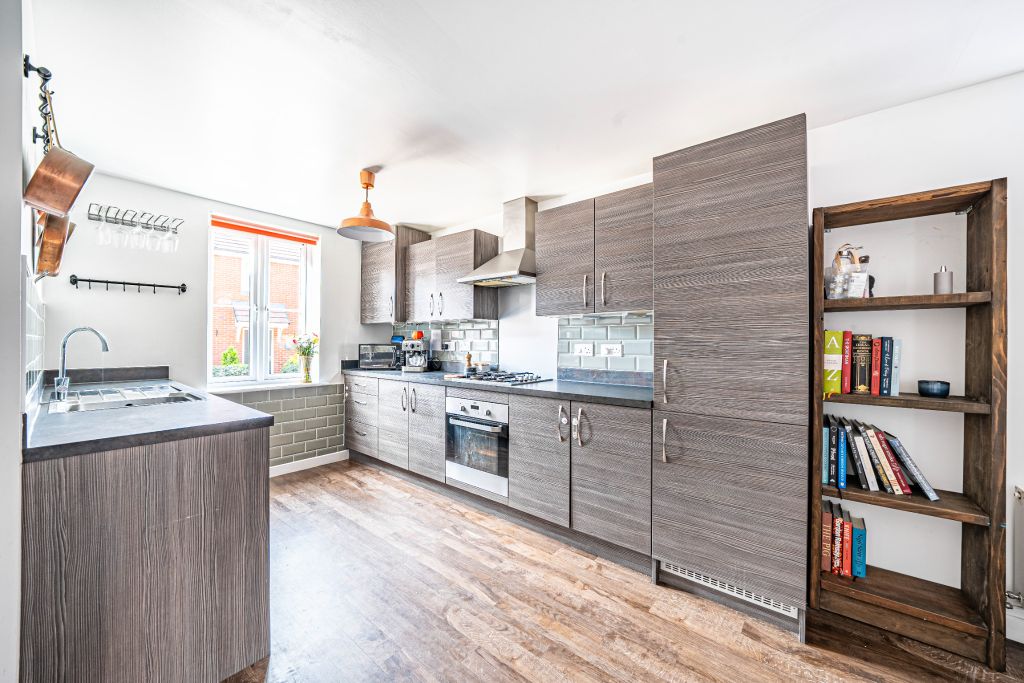 Property photo 3 of 23