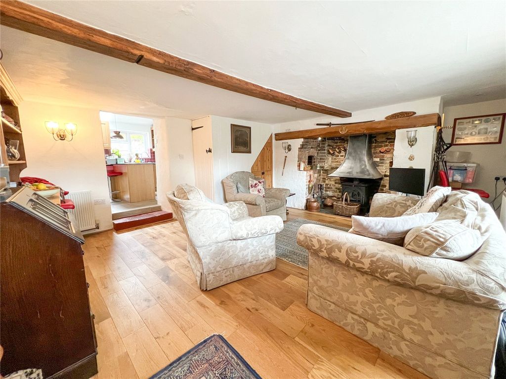 Property photo 3 of 16 Picture No. 24