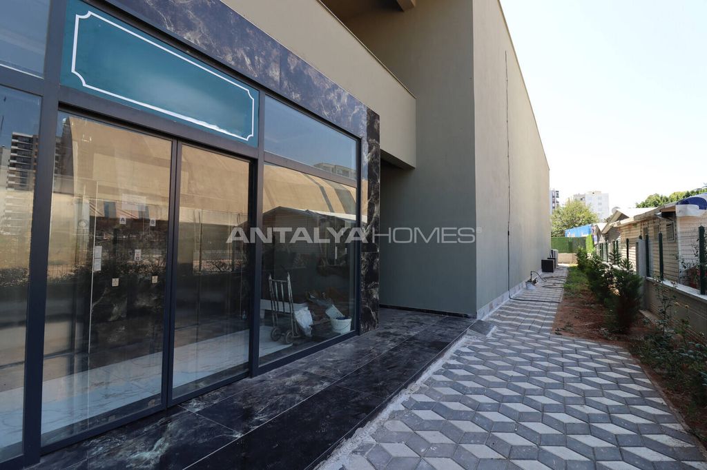 Property photo 3 of 13