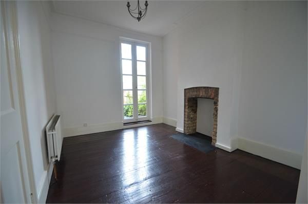 Property photo 3 of 8 3