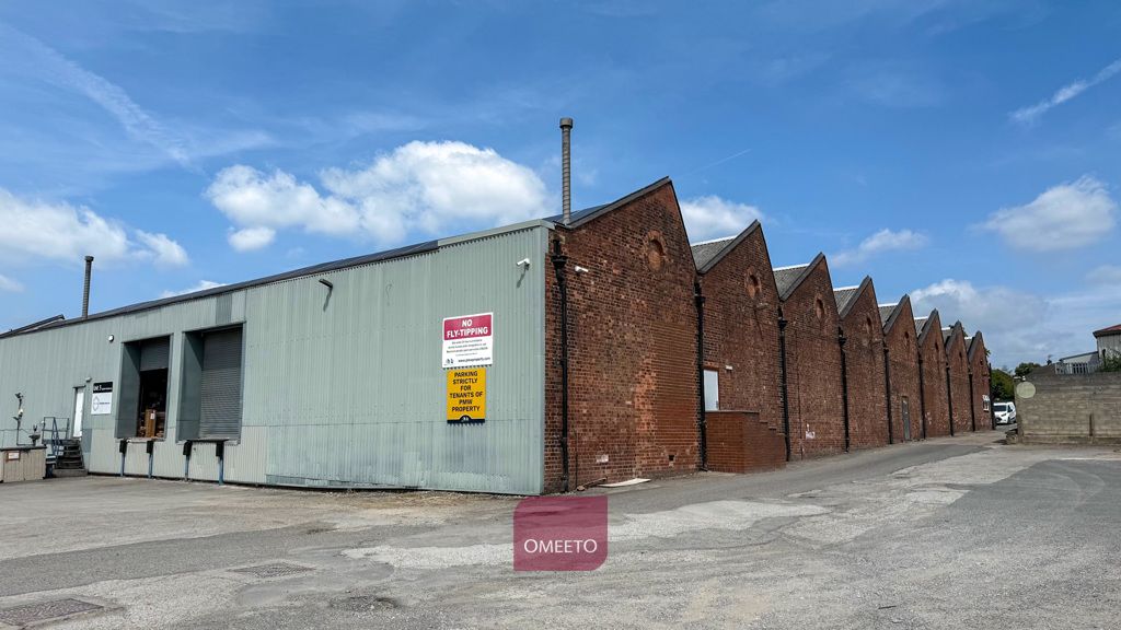 Property photo 1 of 8 Industrial To Let
