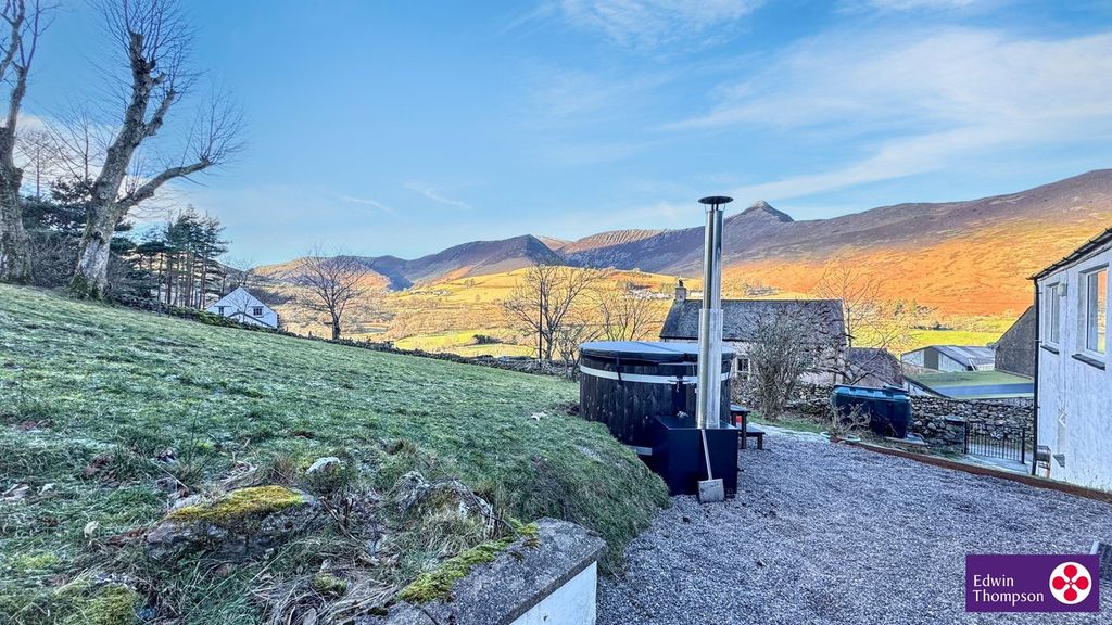 Property photo 2 of 45