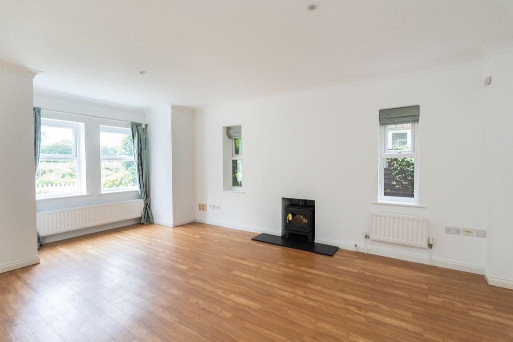 Property photo 2 of 13 Dsc04062