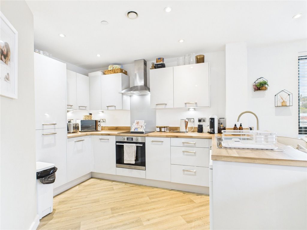 Property photo 3 of 17 Picture No. 05